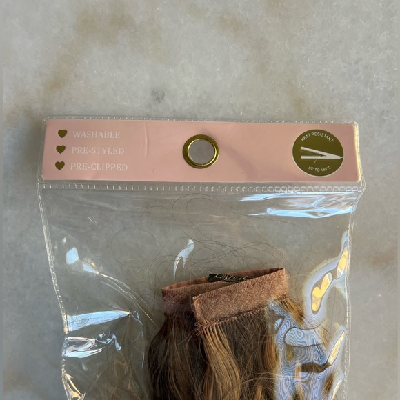 LullaBellz Faux Wavy Pony - Blondette Honey Brown with Blonde Highlights - Picture 8 of 9